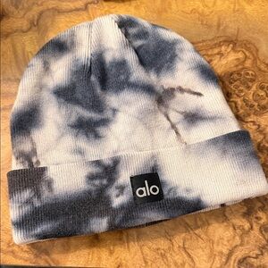 ALO Yoga Unisex Tie-Dye Beanie. BNWOT